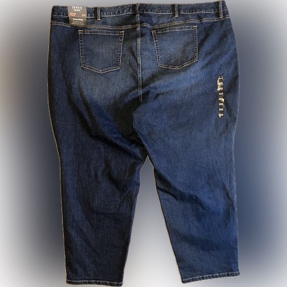 Torrid Boyfriend Straight Vintage Stretch Jeans size 30 short - Picture 4 of 10